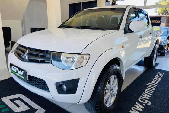 MITSUBISHI L200 TRITON 2.4 HLS 4X2 CD 16V FLEX 4P MANUAL
